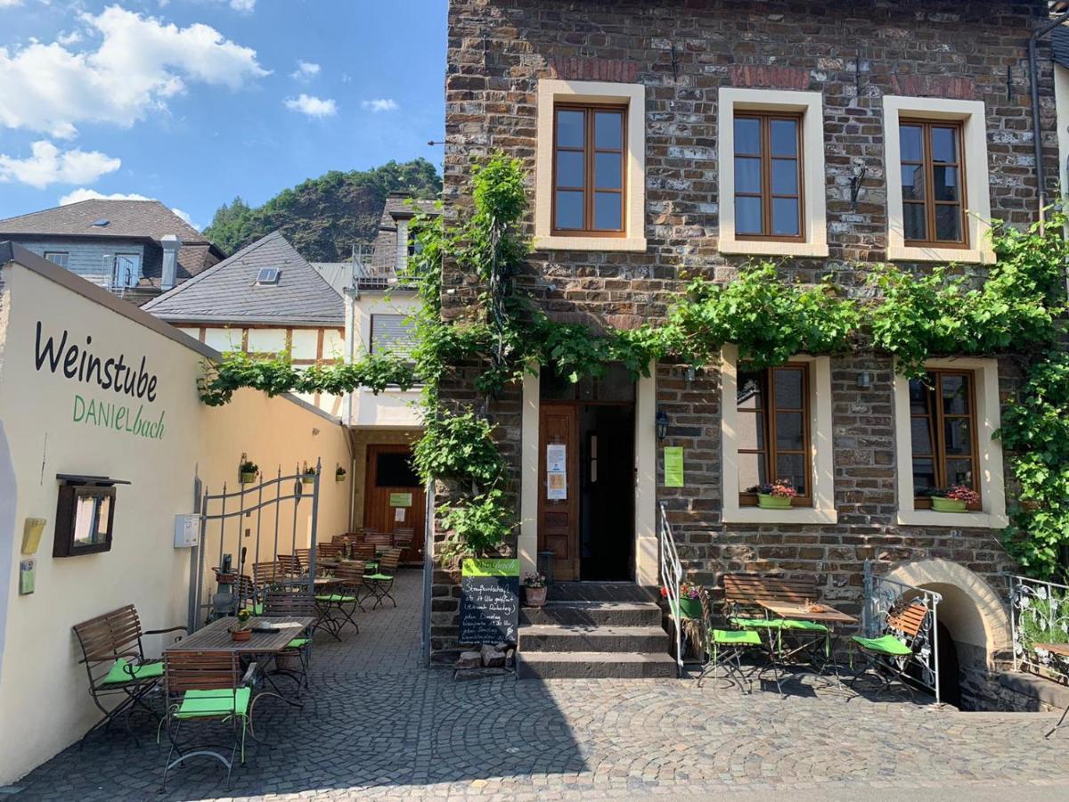 Weingut Gaestehaus Bach Кохем Экстерьер фото