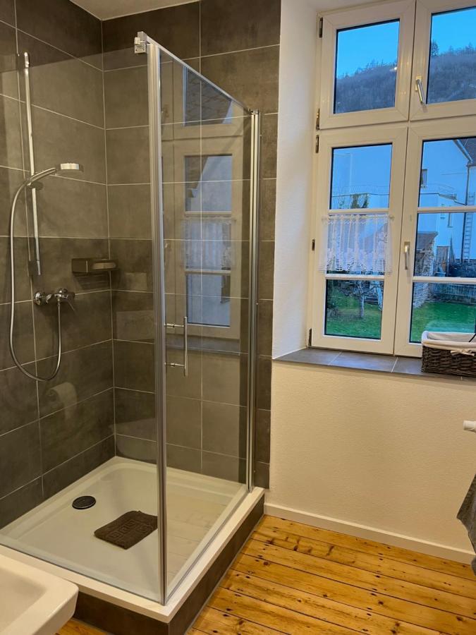 Weingut Gaestehaus Bach Кохем Экстерьер фото