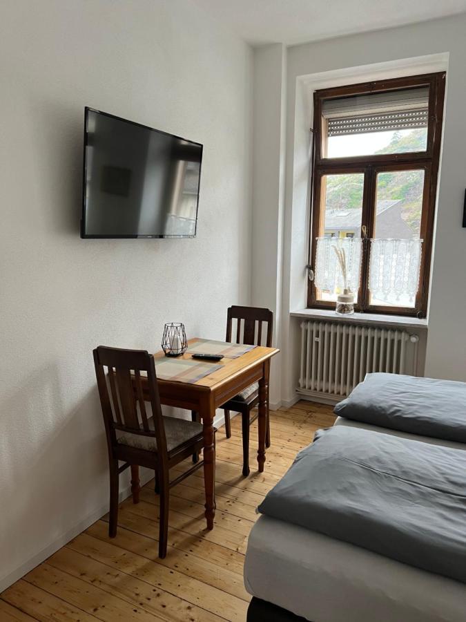 Weingut Gaestehaus Bach Кохем Экстерьер фото