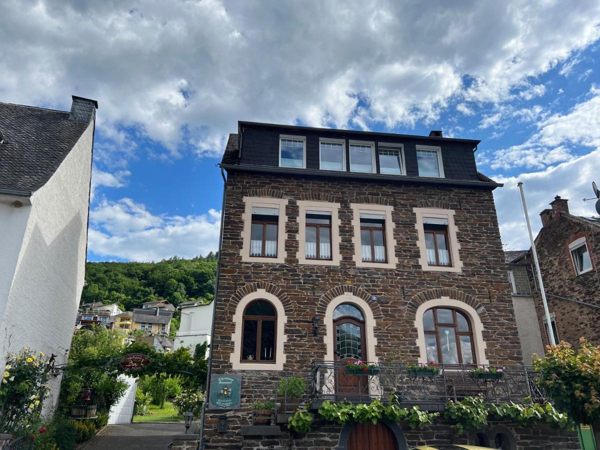 Weingut Gaestehaus Bach Кохем Экстерьер фото